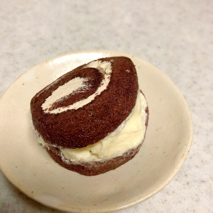 チョコマーマレードのアイスロールケーキサンド レシピ 作り方 By ヒメネス 楽天レシピ チョコマーマレードのアイスロールケーキサンド レシピ 作り方 By ヒメネス 楽天レシピ